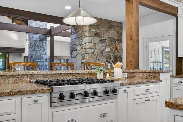 16096 Perimeter Rd, Grass Valley, CA 95949