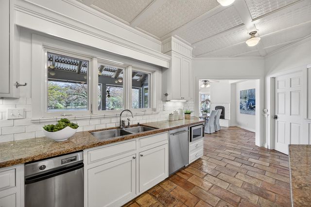 16096 Perimeter Rd, Grass Valley, CA 95949