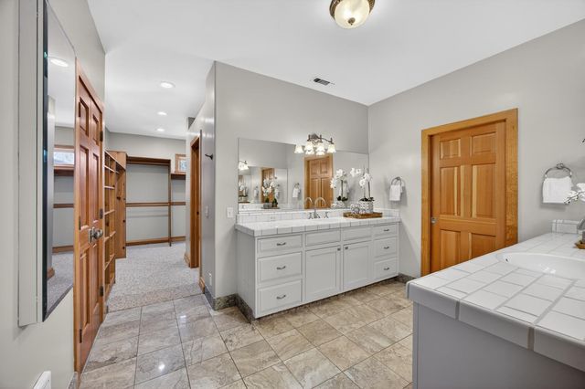 16096 Perimeter Rd, Grass Valley, CA 95949