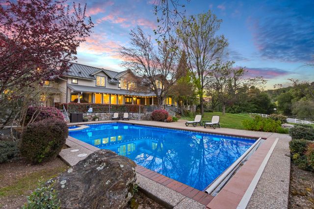 16096 Perimeter Rd, Grass Valley, CA 95949