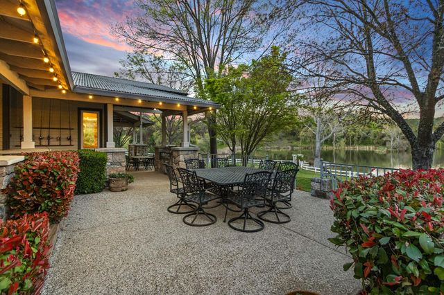 16096 Perimeter Rd, Grass Valley, CA 95949