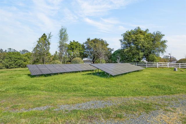 16096 Perimeter Rd, Grass Valley, CA 95949