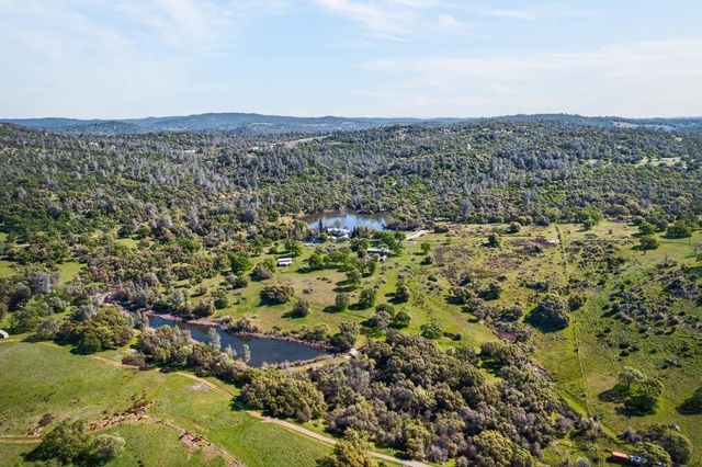 16096 Perimeter Rd, Grass Valley, CA 95949