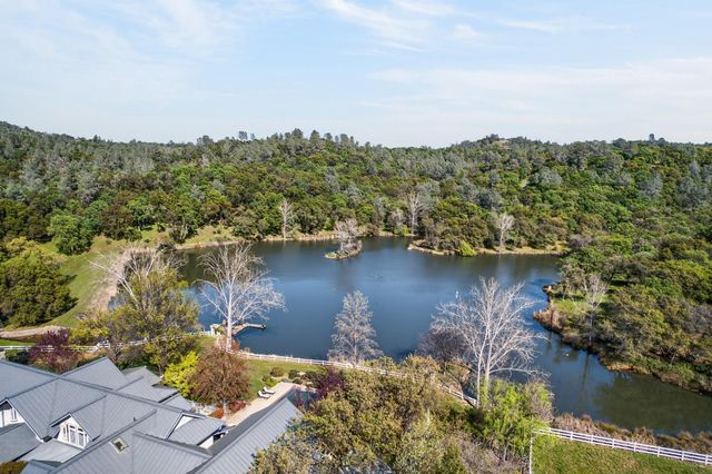 16096 Perimeter Rd, Grass Valley, CA 95949