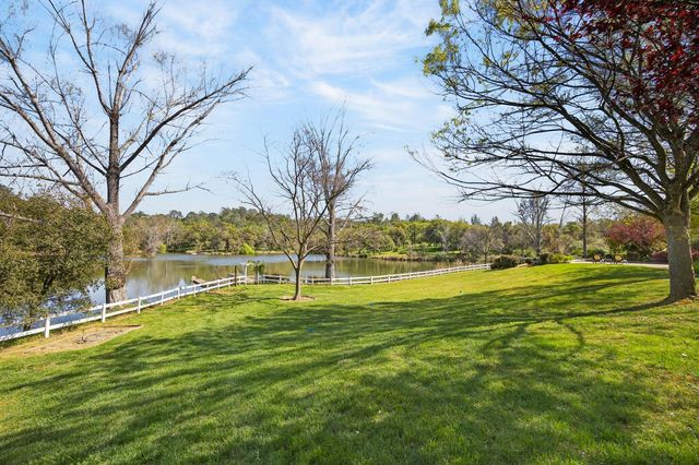 16096 Perimeter Rd, Grass Valley, CA 95949