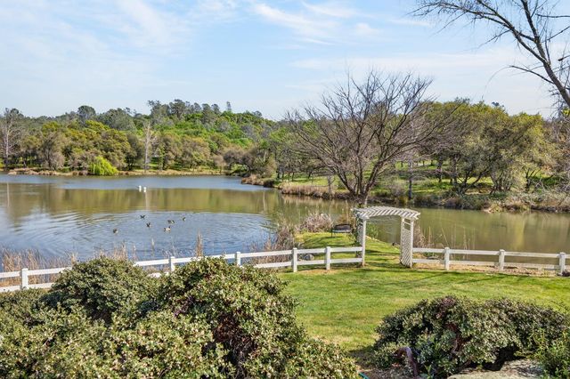 16096 Perimeter Rd, Grass Valley, CA 95949