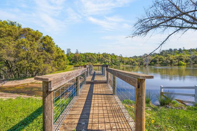 16096 Perimeter Rd, Grass Valley, CA 95949