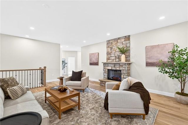 1167 VALLEY CLUB 115, Penn Twp, PA 15642