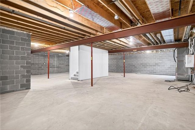 1167 VALLEY CLUB 115, Penn Twp, PA 15642