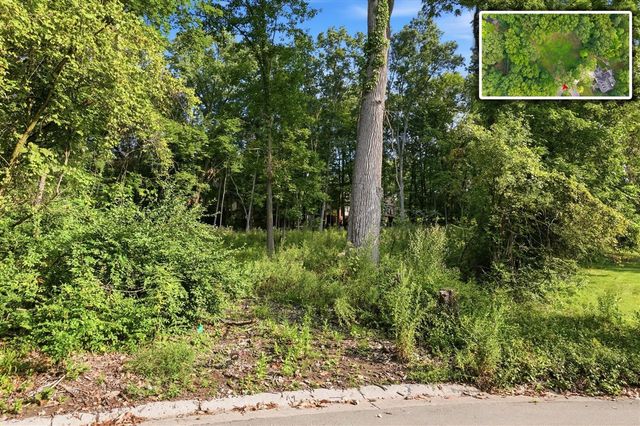 1532 Stonehaven Road, Ann Arbor, MI 48104