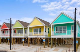 1106 62nd St, Galveston, TX 77551