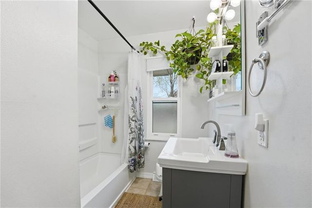 4207 E 115th Street, Kansas City, MO 64137