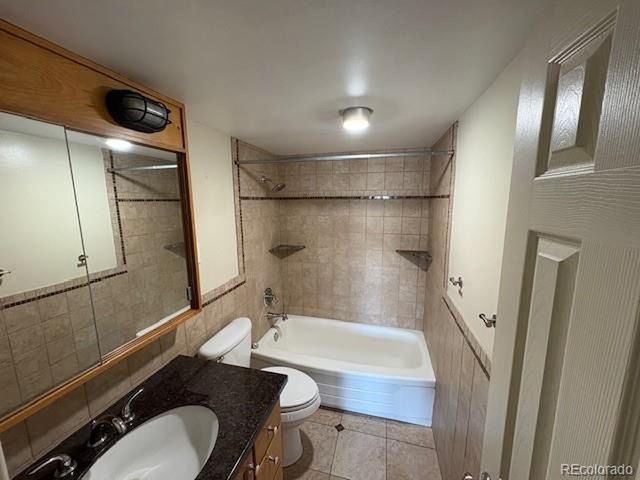 1121 Albion St 906, Denver, CO 80220