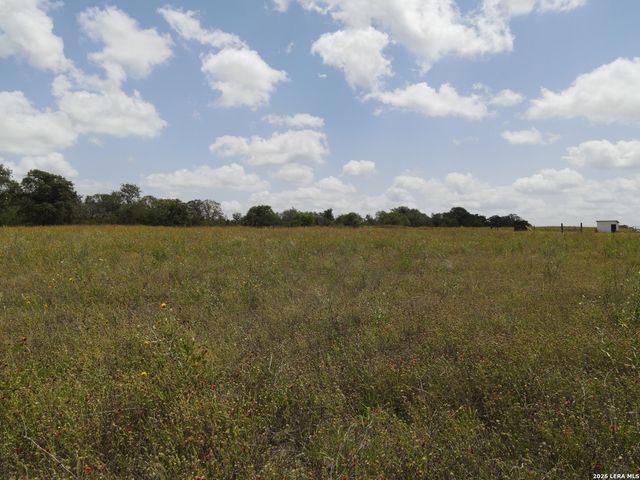 468 MASKE RD, Somerset, TX 78069