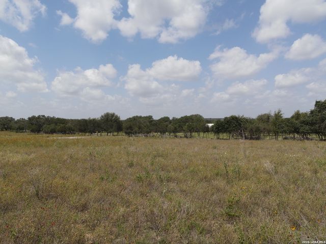 468 MASKE RD, Somerset, TX 78069