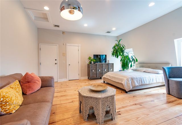 1403 Westminster Street E, Providence, RI 02909