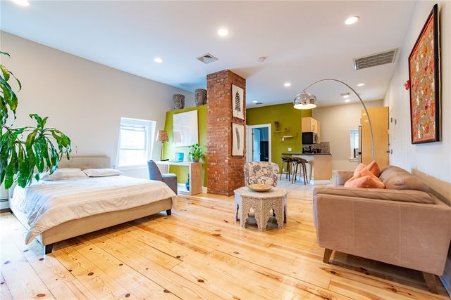 1403 Westminster Street E, Providence, RI 02909