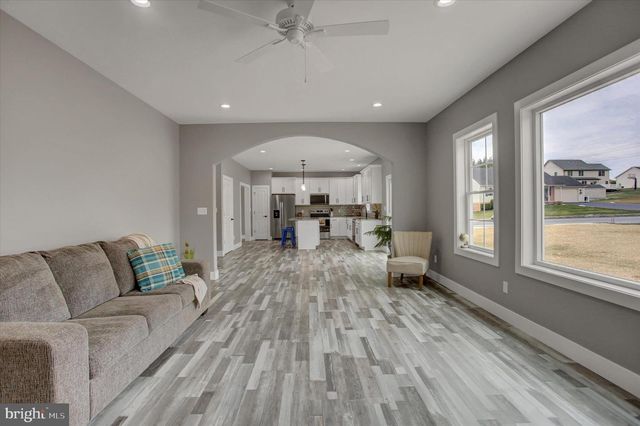 67 JAMES WAY, Greencastle, PA 17225