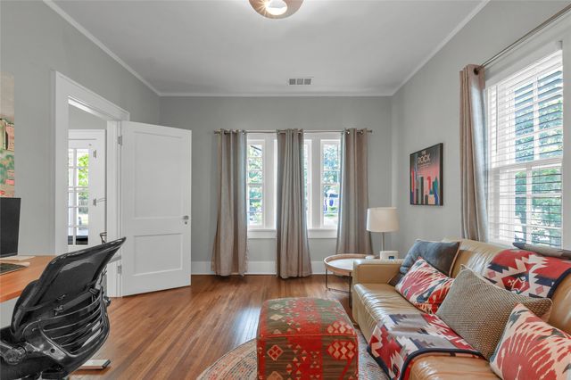 1819 E 16th Place, Tulsa, OK 74104