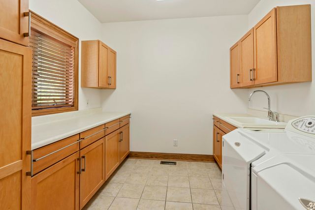 505 Brittany Lane, Dyer, IN 46311