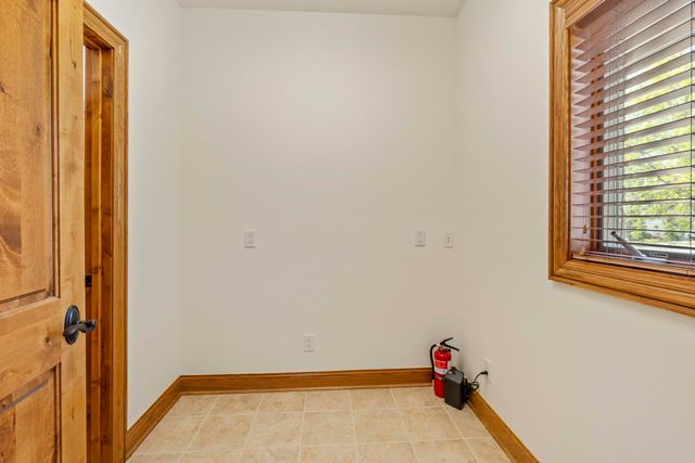 505 Brittany Lane, Dyer, IN 46311
