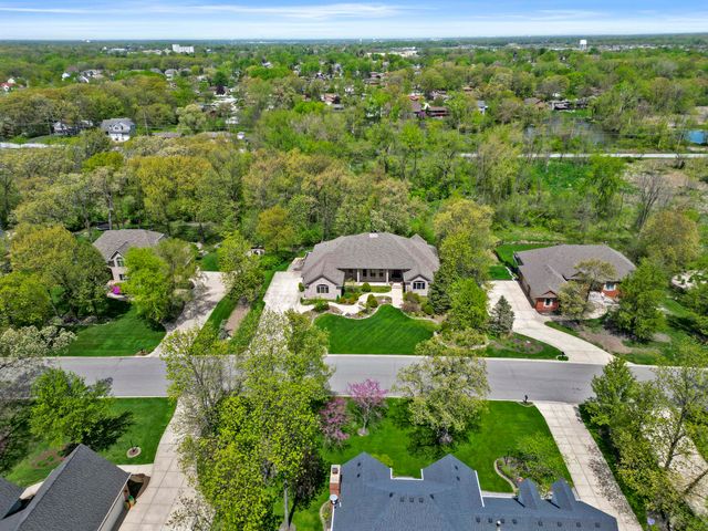 505 Brittany Lane, Dyer, IN 46311