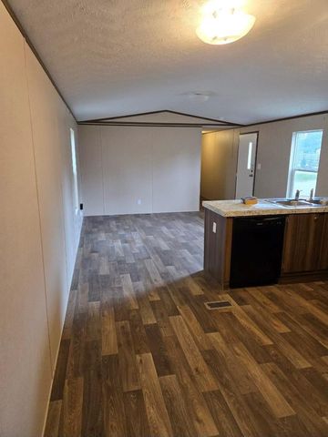 122 County Road 3419, Cleveland, TX 77327