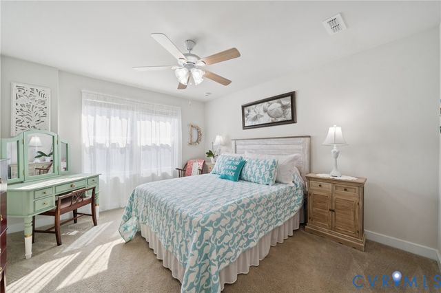 7242 Peyton Randolph Ln, New Kent, VA 23124