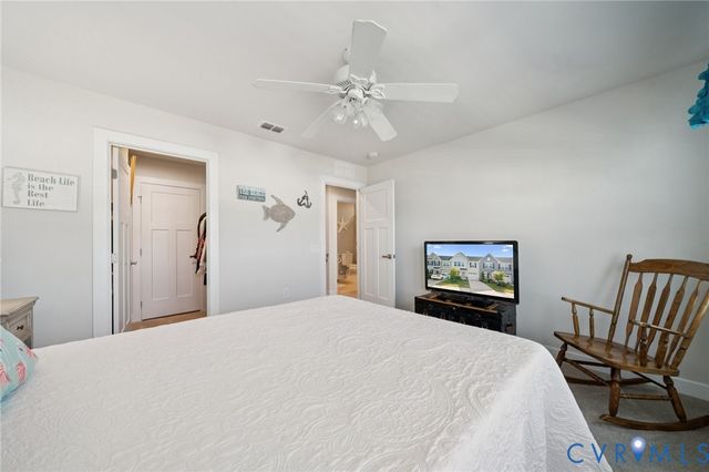 7242 Peyton Randolph Ln, New Kent, VA 23124