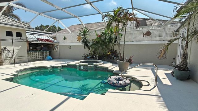 588 SW Saint Johns Bay, Port St. Lucie, FL 34986