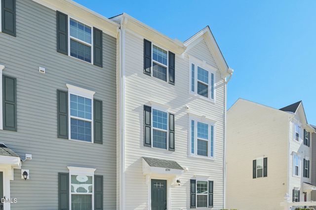 8744 Red Canyon Way, Raleigh, NC 27616