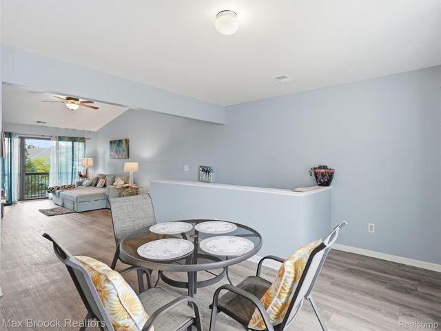 30613 Hidden Pines Lane, Roseville, MI 48066
