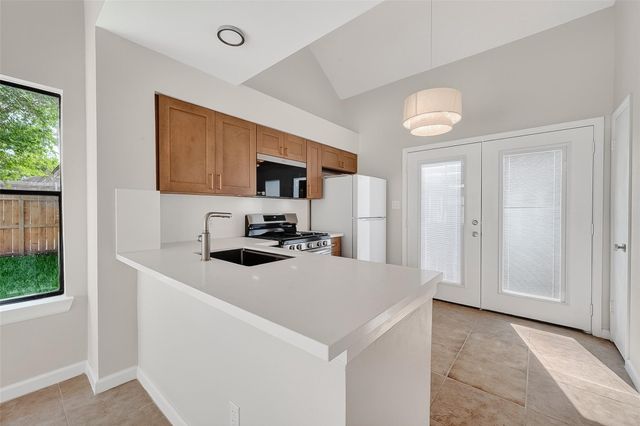 13825 Purplemartin Street, Houston, TX 77083