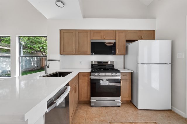 13825 Purplemartin Street, Houston, TX 77083