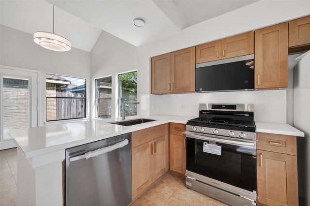 13825 Purplemartin Street, Houston, TX 77083