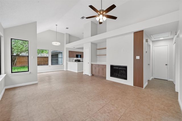 13825 Purplemartin Street, Houston, TX 77083