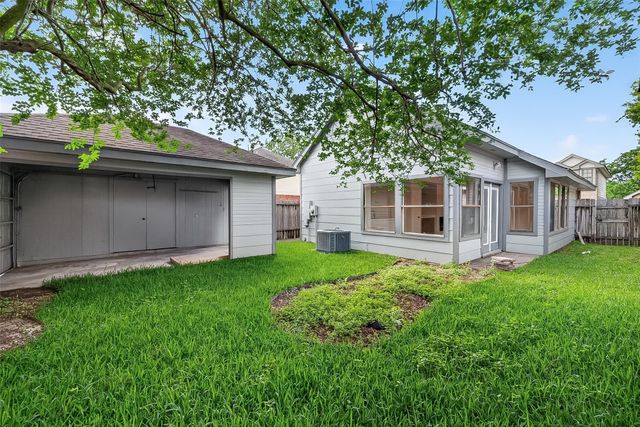 13825 Purplemartin Street, Houston, TX 77083
