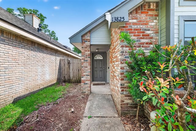 13825 Purplemartin Street, Houston, TX 77083