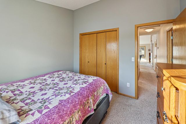 6112 Creek Line Drive, Minnetonka, MN 55345