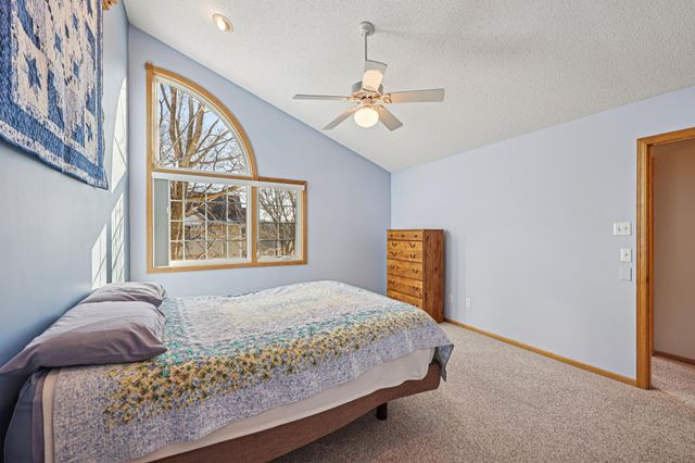 6112 Creek Line Drive, Minnetonka, MN 55345