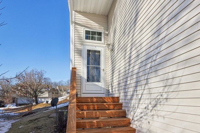 6112 Creek Line Drive, Minnetonka, MN 55345