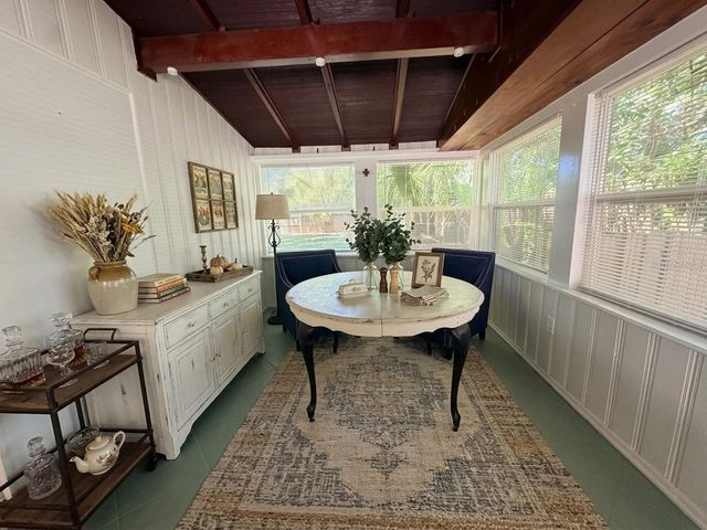 2401 QUINCY STREET S, St Petersburg, FL 33711