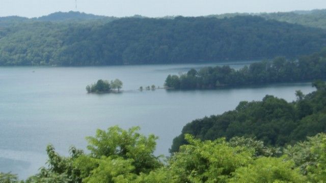 4 F Trout Lane, Hilham, TN 38568