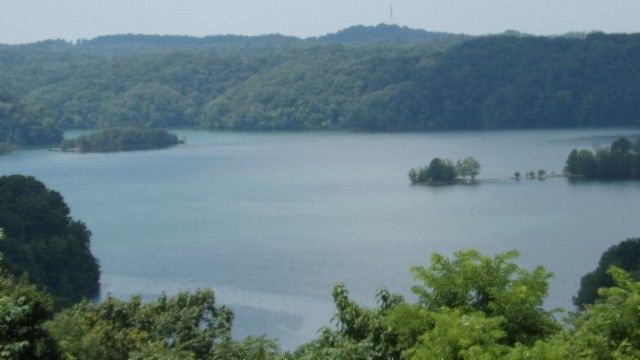 4 F Trout Lane, Hilham, TN 38568