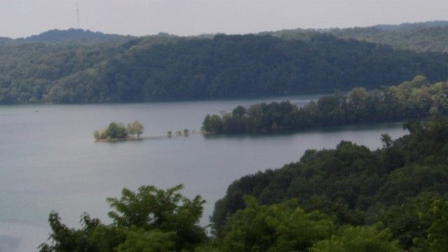 4 F Trout Lane, Hilham, TN 38568