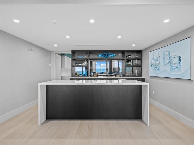 2727 S Ocean Boulevard 304, Highland Beach, FL 33487