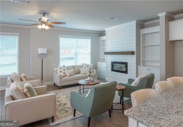 5369 Gray Birch Bend, Flowery Branch, GA 30542