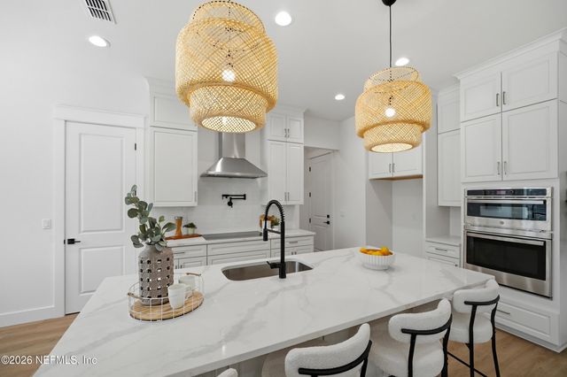 904 BARBARA LANE Lane, Jacksonville Beach, FL 32250