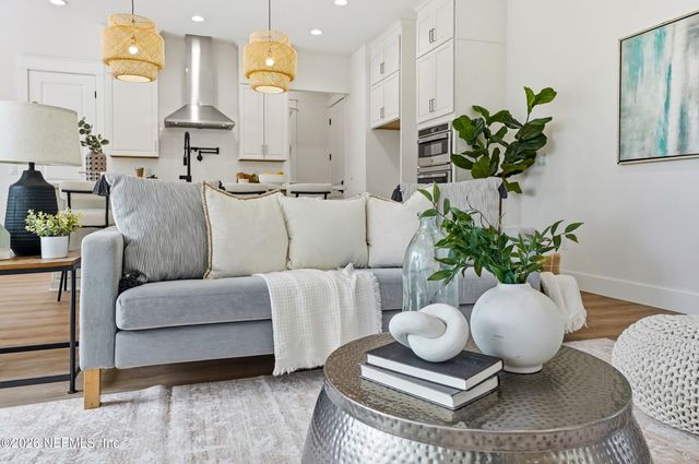 904 BARBARA LANE Lane, Jacksonville Beach, FL 32250