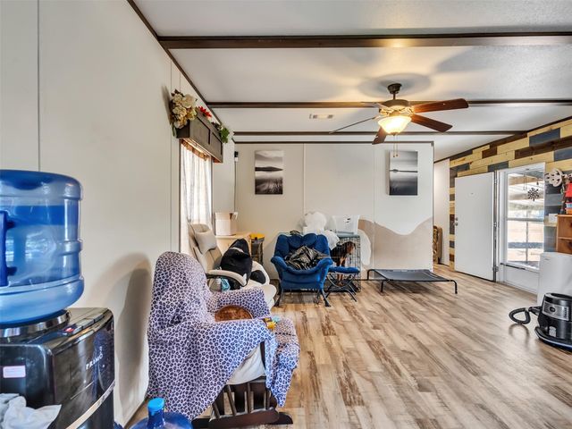 8802 Los Robles Avenue, Alvin, TX 77511